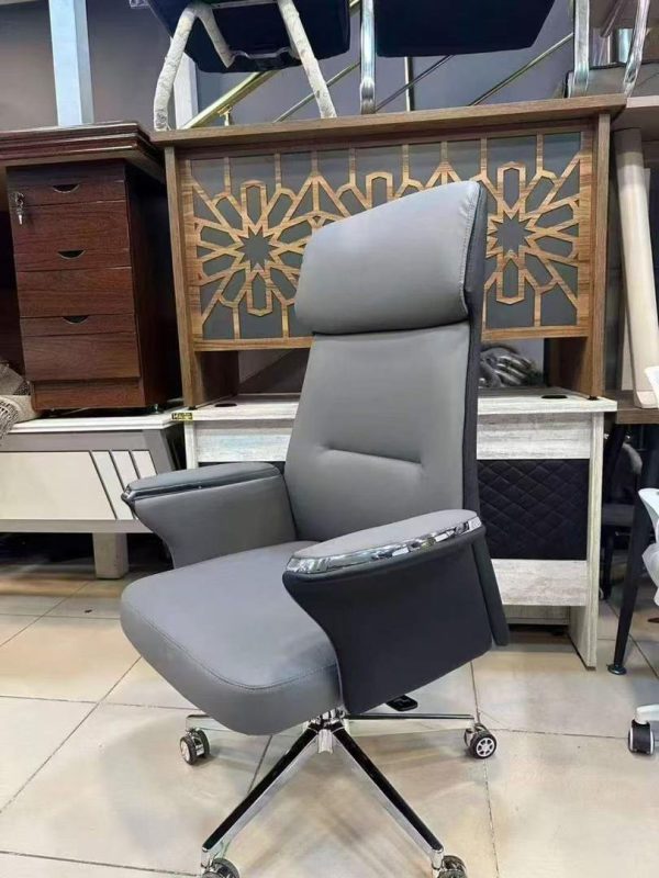Fauteuil de direction haut dossier –  Finition élégante