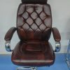 Fauteuil de direction capitonné – Marron – Finition chromée