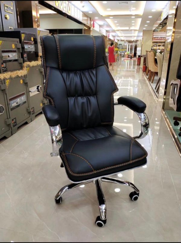 Fauteuil de direction capitonné – Noir – Finition chromée